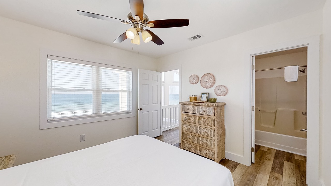 Photo of Bedroom in Surf Side Shores