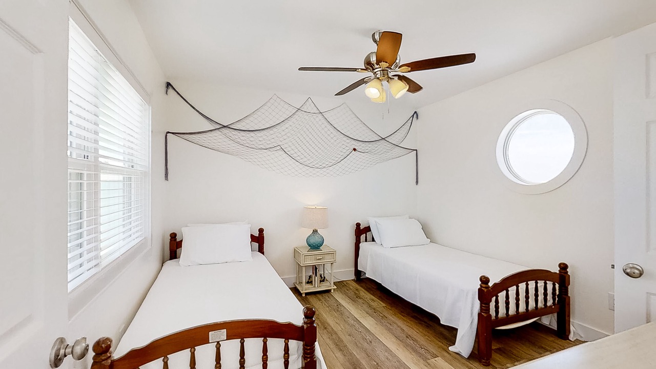 Photo of Bedroom in Surf Side Shores