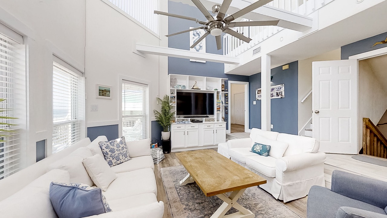 Photo of Livingroom in Surf Side Shores