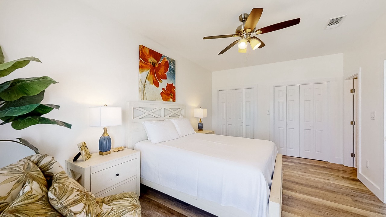 Photo of Bedroom in Surf Side Shores
