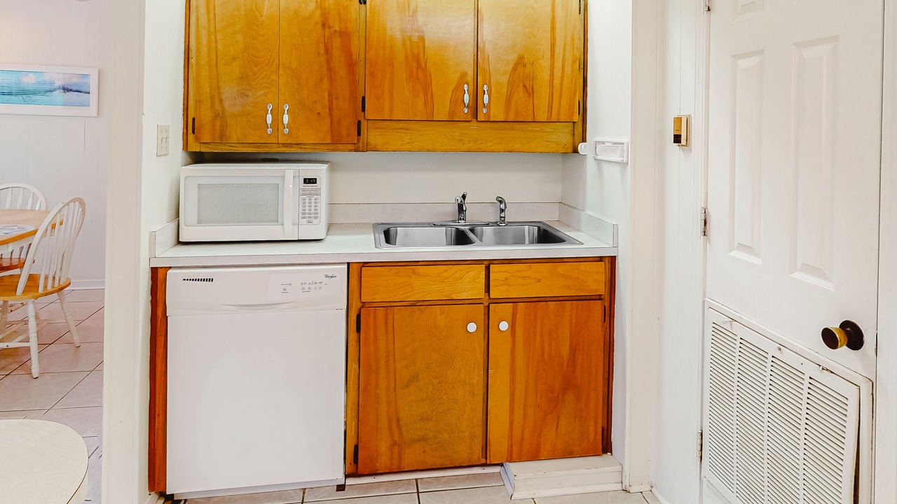 Photo of Kitchen in Surf Side Shores