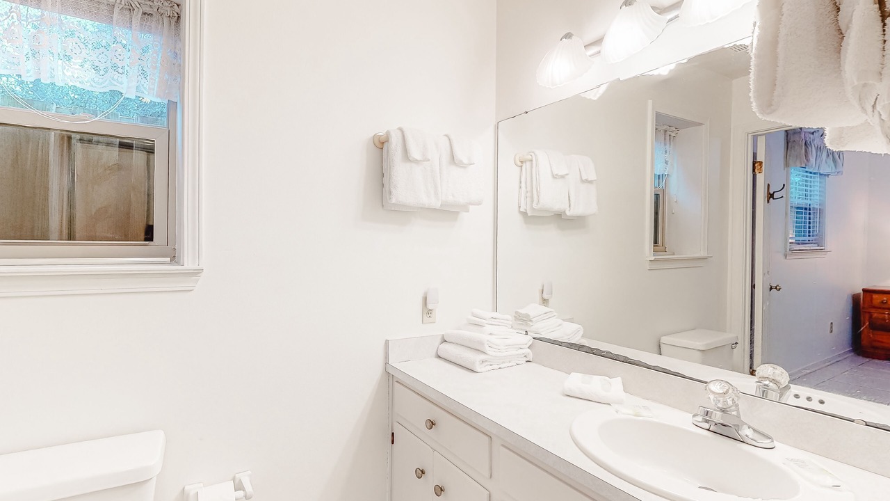 Photo of Bathroom in Surf Side Shores