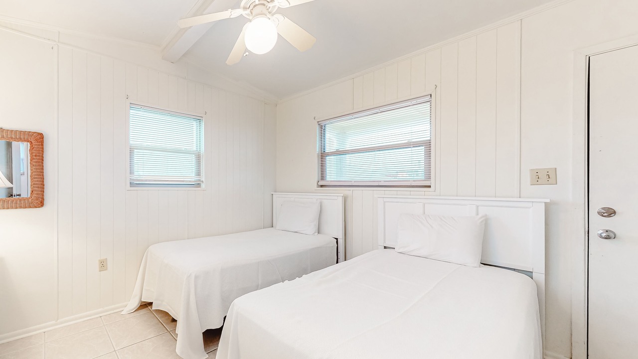 Photo of Bedroom in Surf Side Shores