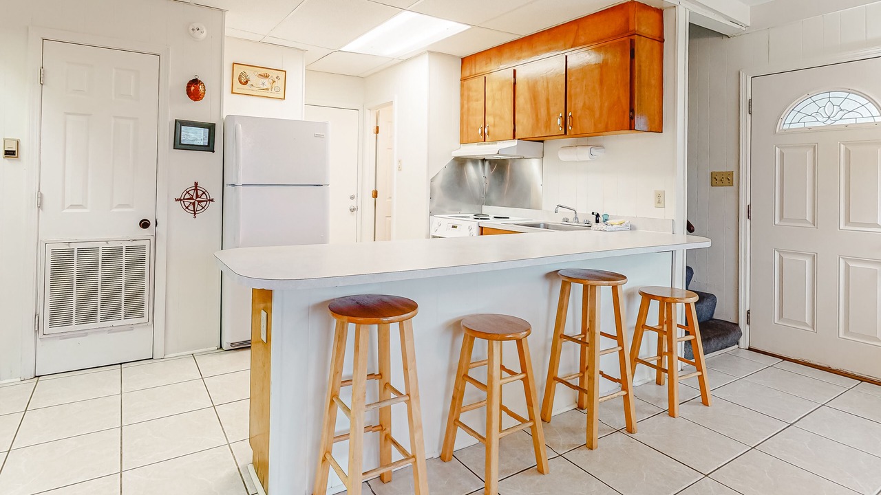 Photo of Kitchen in Surf Side Shores