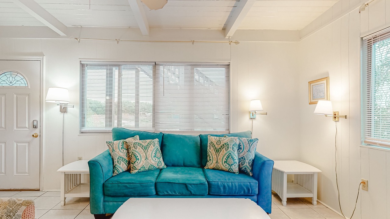 Photo of Livingroom in Surf Side Shores