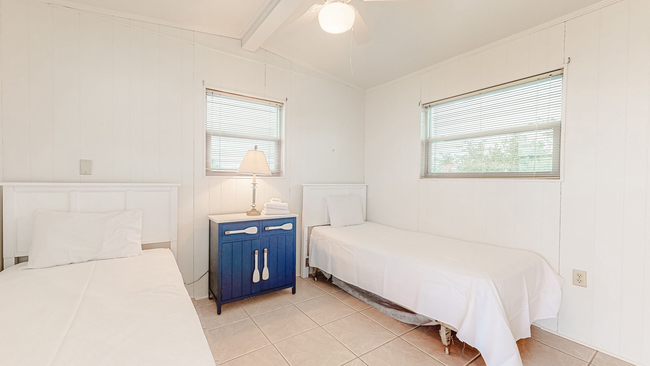 Photo of Bedroom in Surf Side Shores