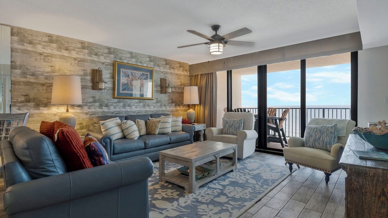 Photo of Livingroom in Orange Beach East