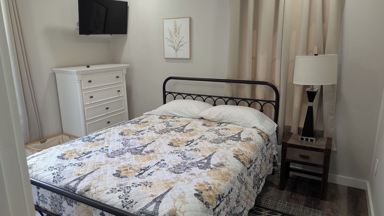 Photo of Bedroom in Gulfport