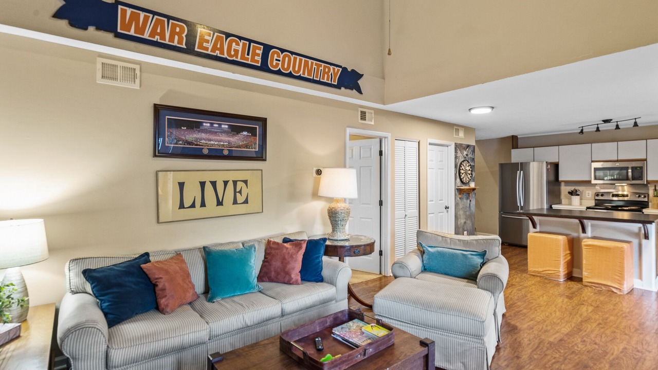 Photo of Livingroom in Auburn