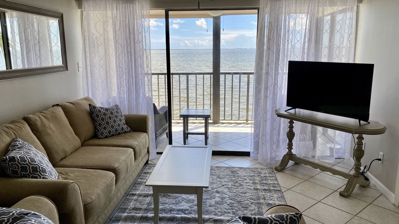 Photo of Livingroom in Titusville