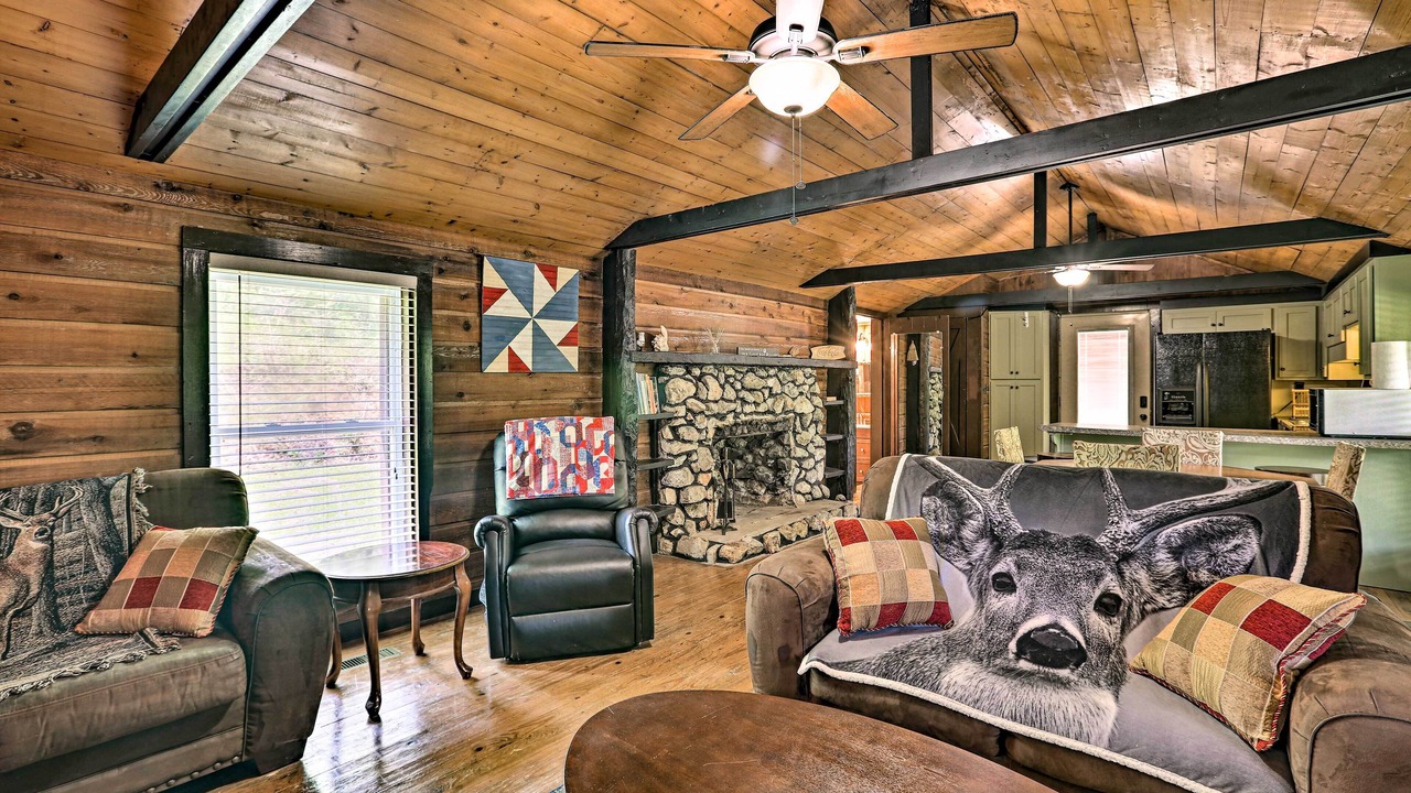 Photo of Bedroom in Talladega