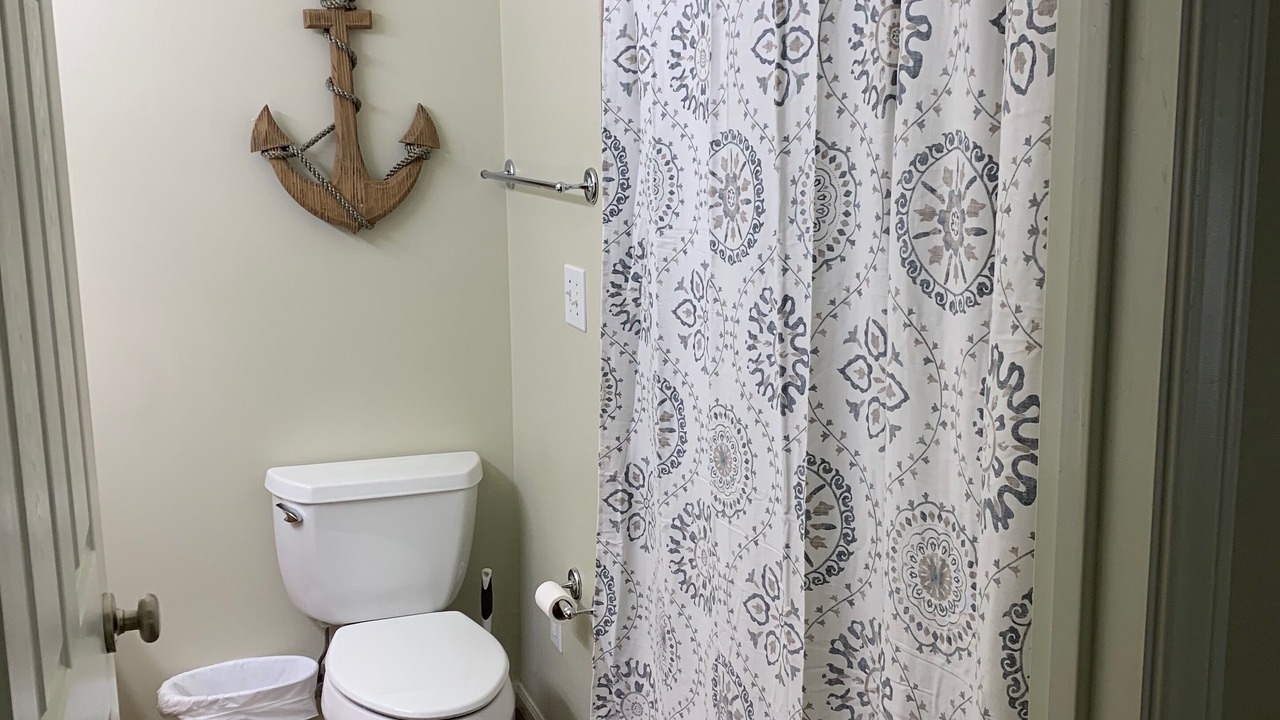 Photo of Bathroom in Dadeville