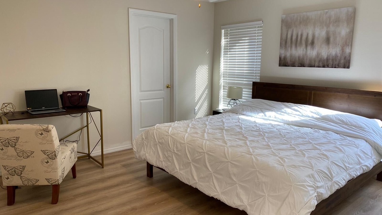 Photo of Bedroom in Sandy Ridge
