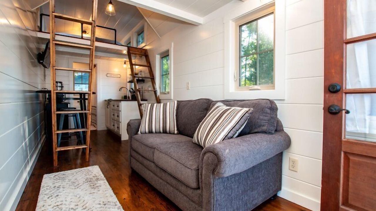 Photo of Livingroom in Gadsden