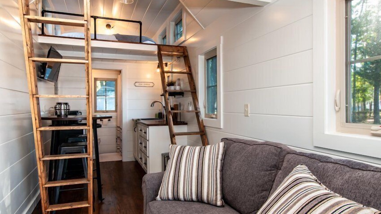 Photo of Livingroom in Gadsden
