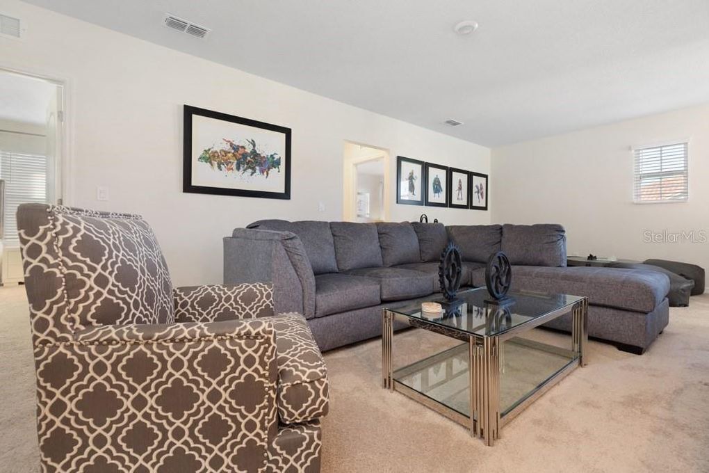 Photo of Others in Loughman