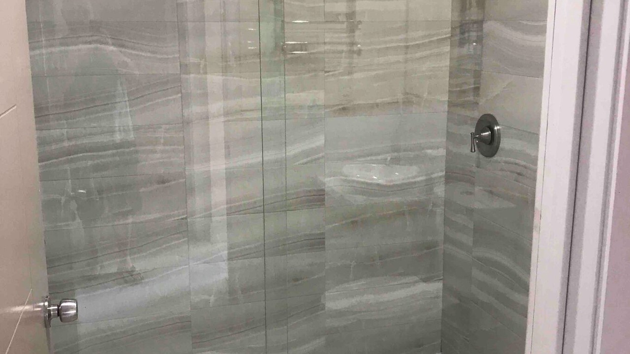 Photo of Bathroom in Hialeah