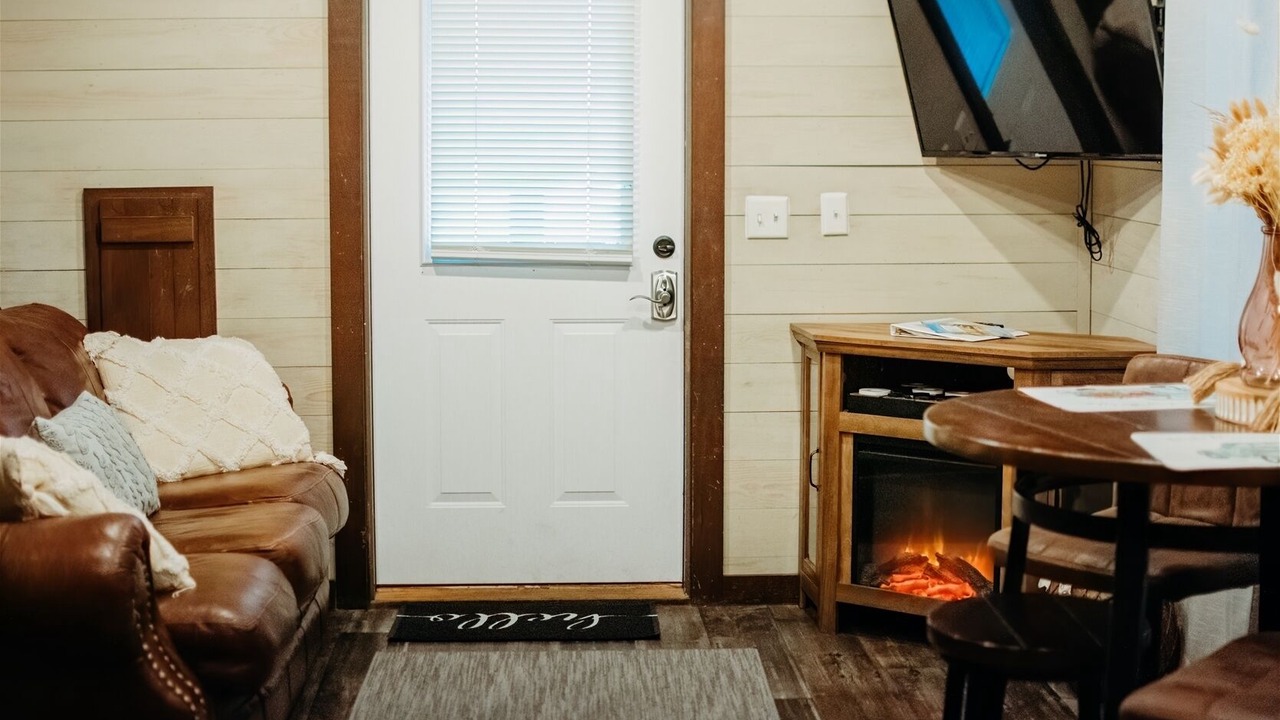 Photo of Livingroom in Gadsden