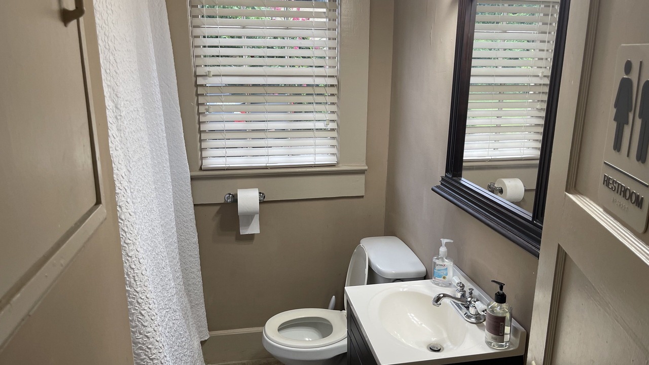 Photo of Bathroom in Tuscaloosa