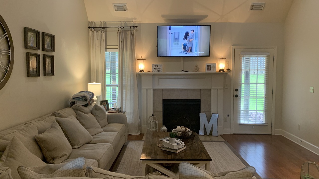 Photo of Livingroom in Northport