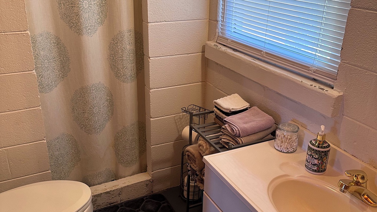 Photo of Bathroom in Guntersville