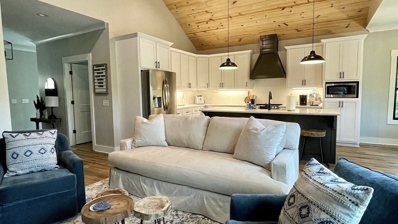 Photo of Bedroom in Crane Hill