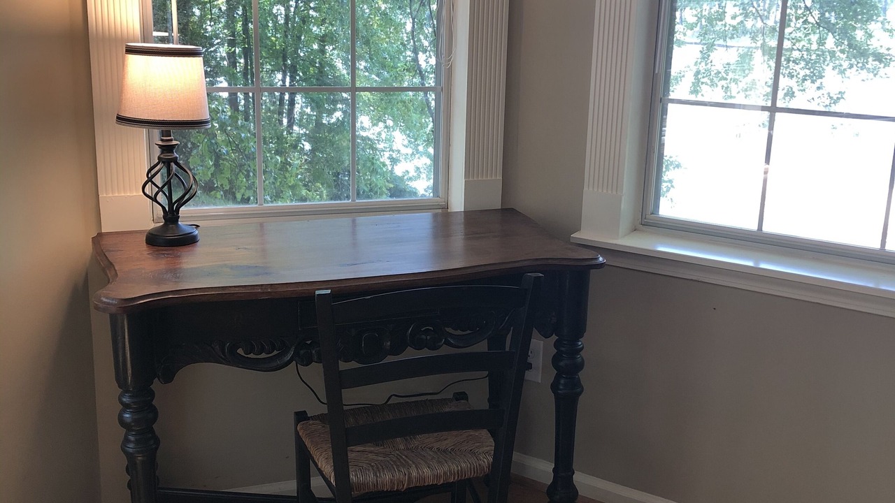 Photo of Bedroom in Logan Martin Lake Estates