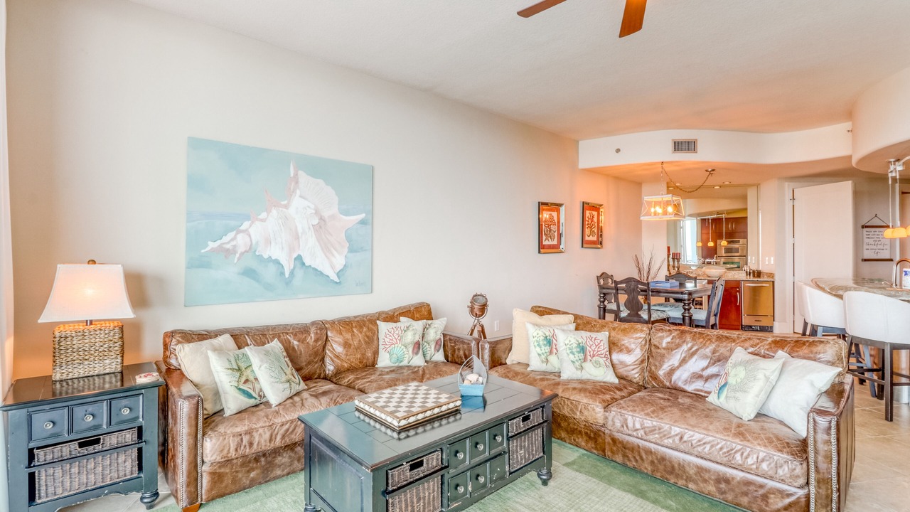 Photo of Livingroom in Orange Beach East