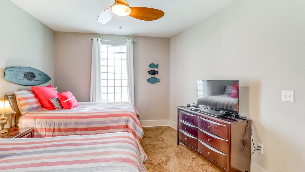 Photo of Bedroom in Orange Beach East