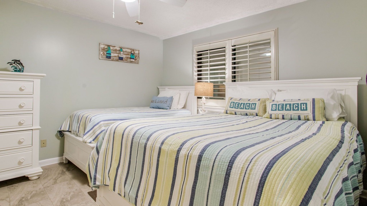 Photo of Bedroom in Orange Beach East