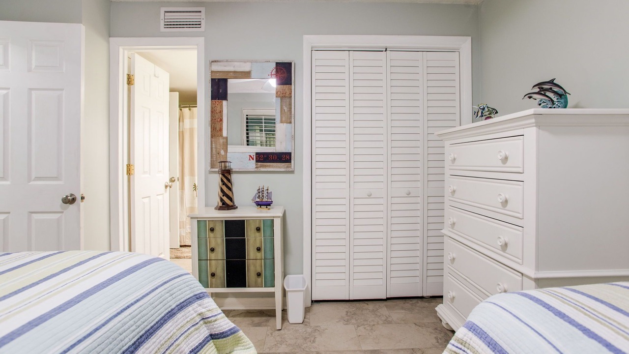 Photo of Bedroom in Orange Beach East