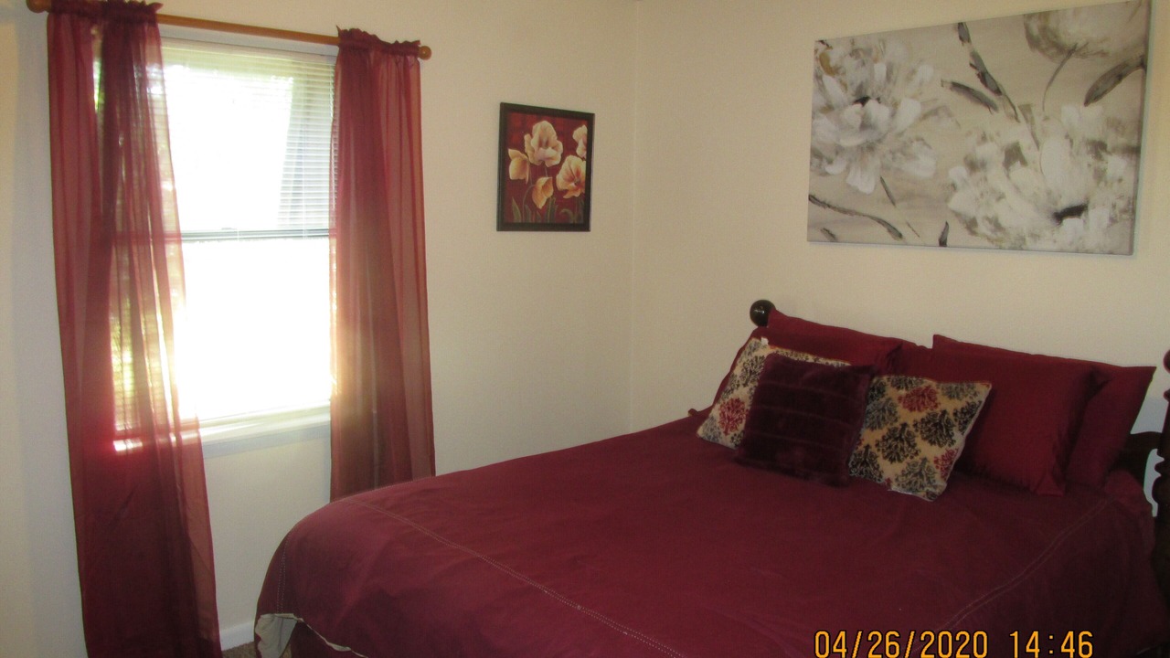 Photo of Bedroom in Daleville