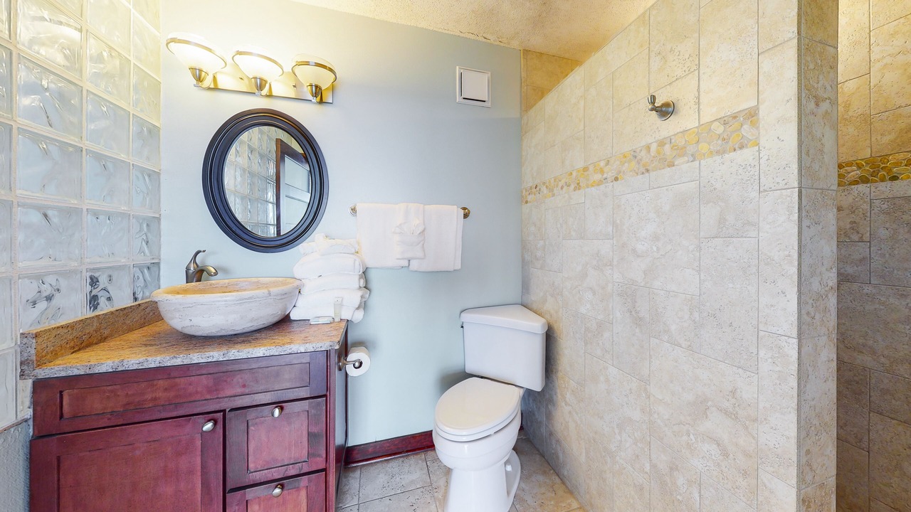 Photo of Bathroom in Gulf Shores