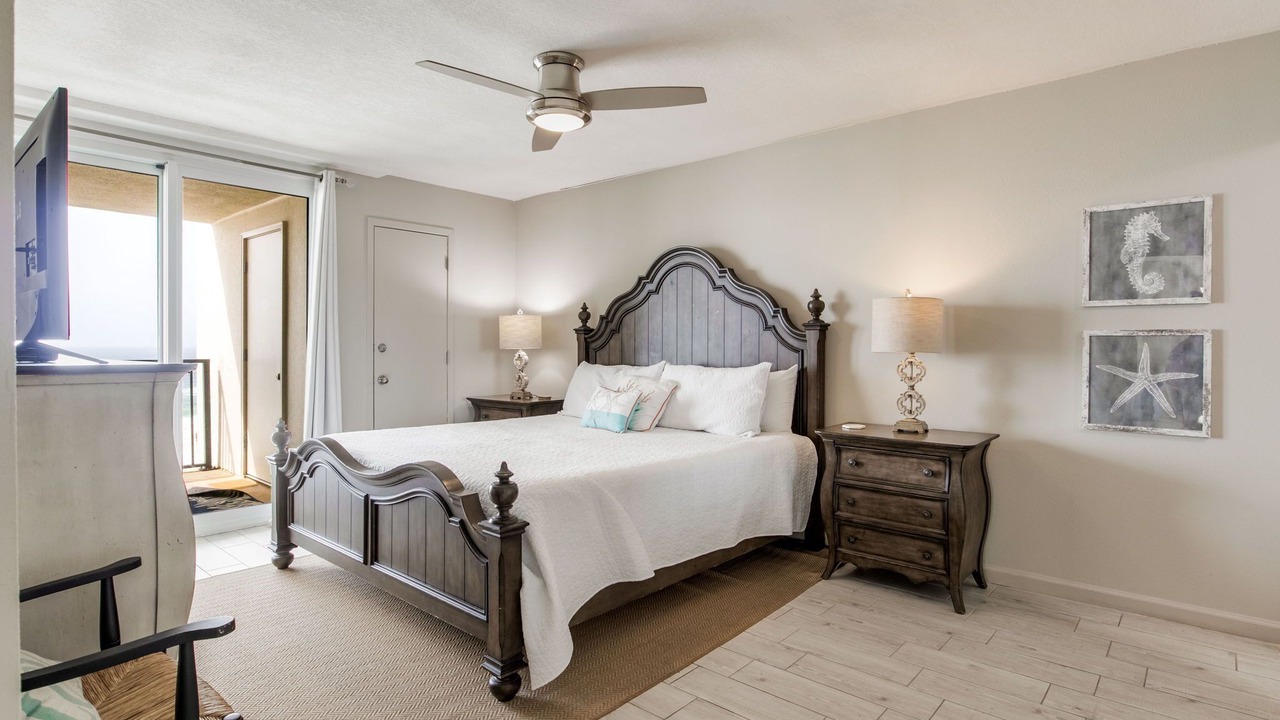 Photo of Bedroom in Orange Beach East