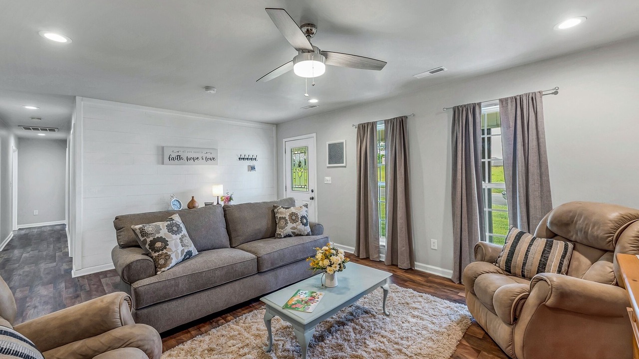 Photo of Livingroom in Cullman