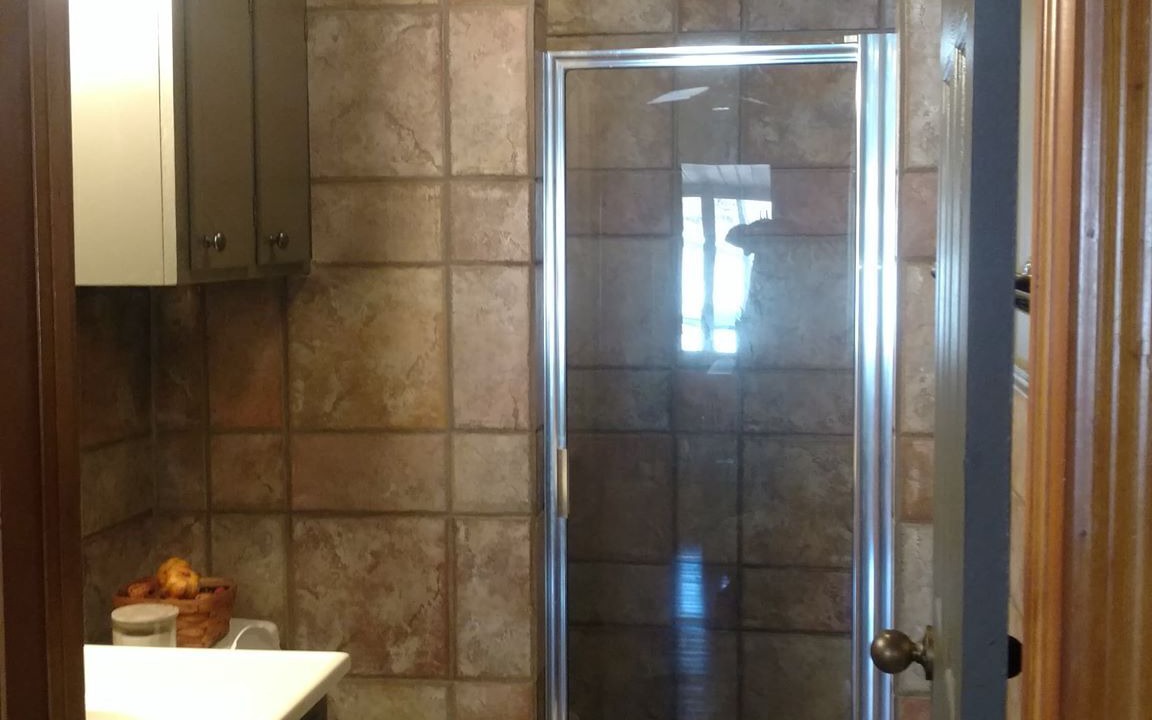 Photo of Bathroom in Guntersville
