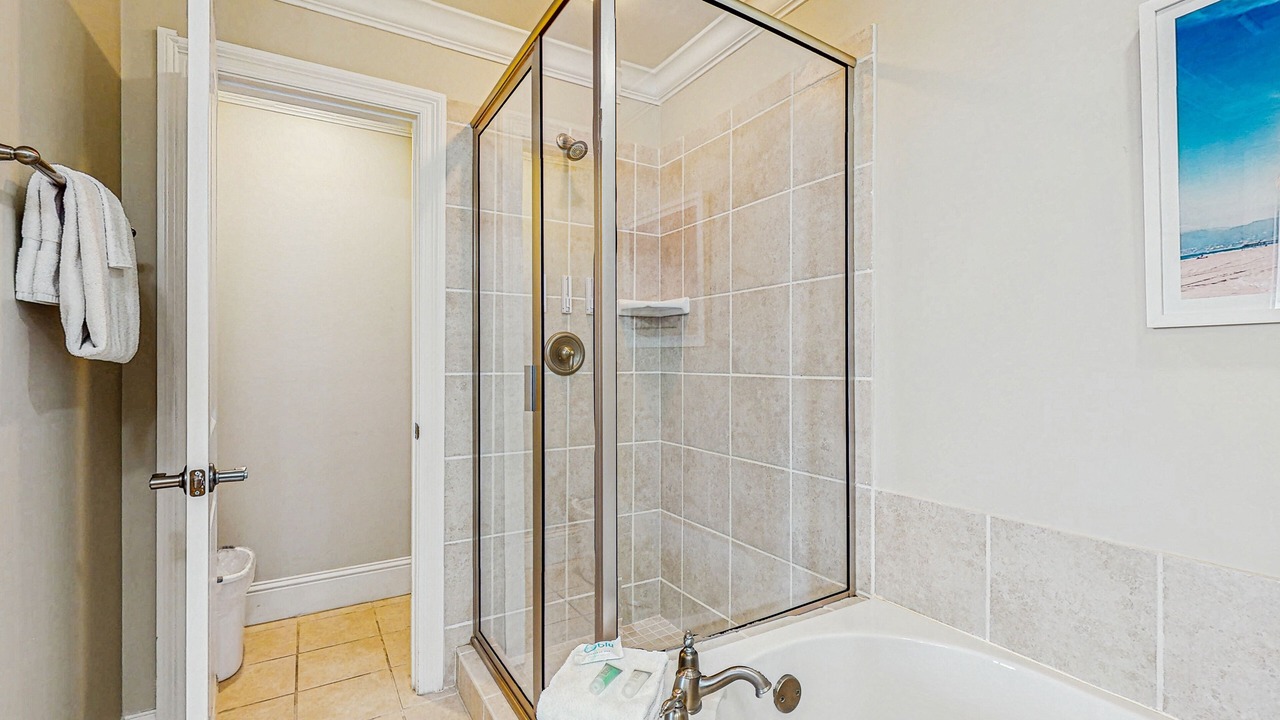 Photo of Bathroom in Dauphin Island