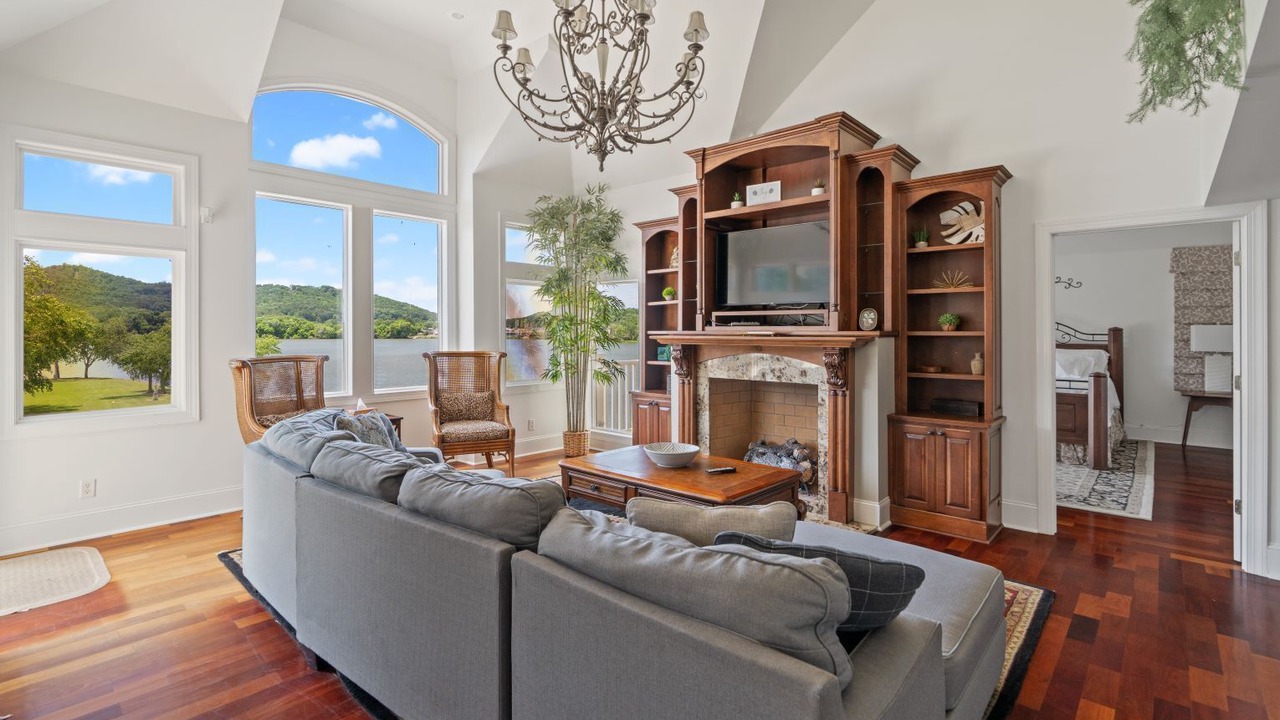 Photo of Livingroom in Gadsden