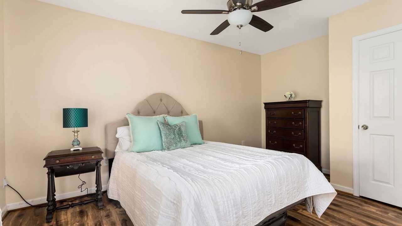Photo of Bedroom in Mooresville