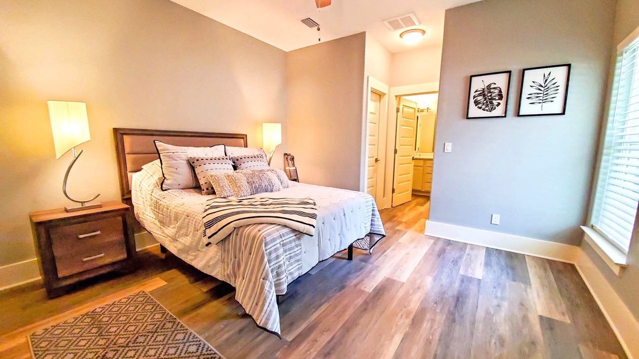 Photo of Bedroom in Downtown