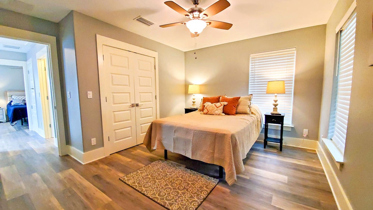 Photo of Bedroom in Downtown