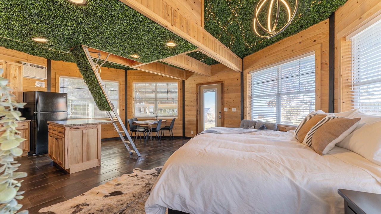 Photo of Bedroom in Bryant