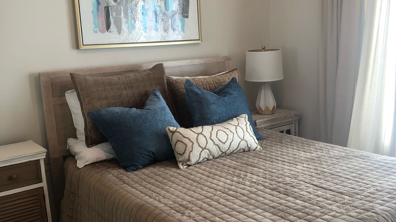 Photo of Bedroom in Surf Side Shores