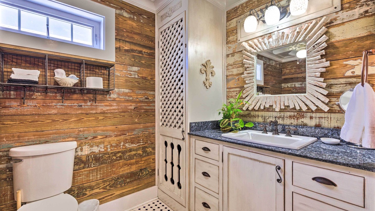 Photo of Bathroom in Old Town