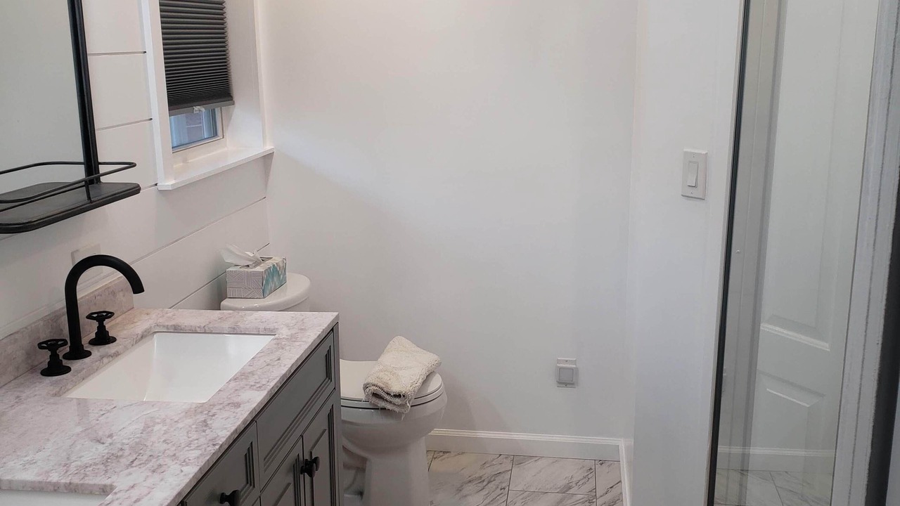 Photo of Bathroom in Guntersville