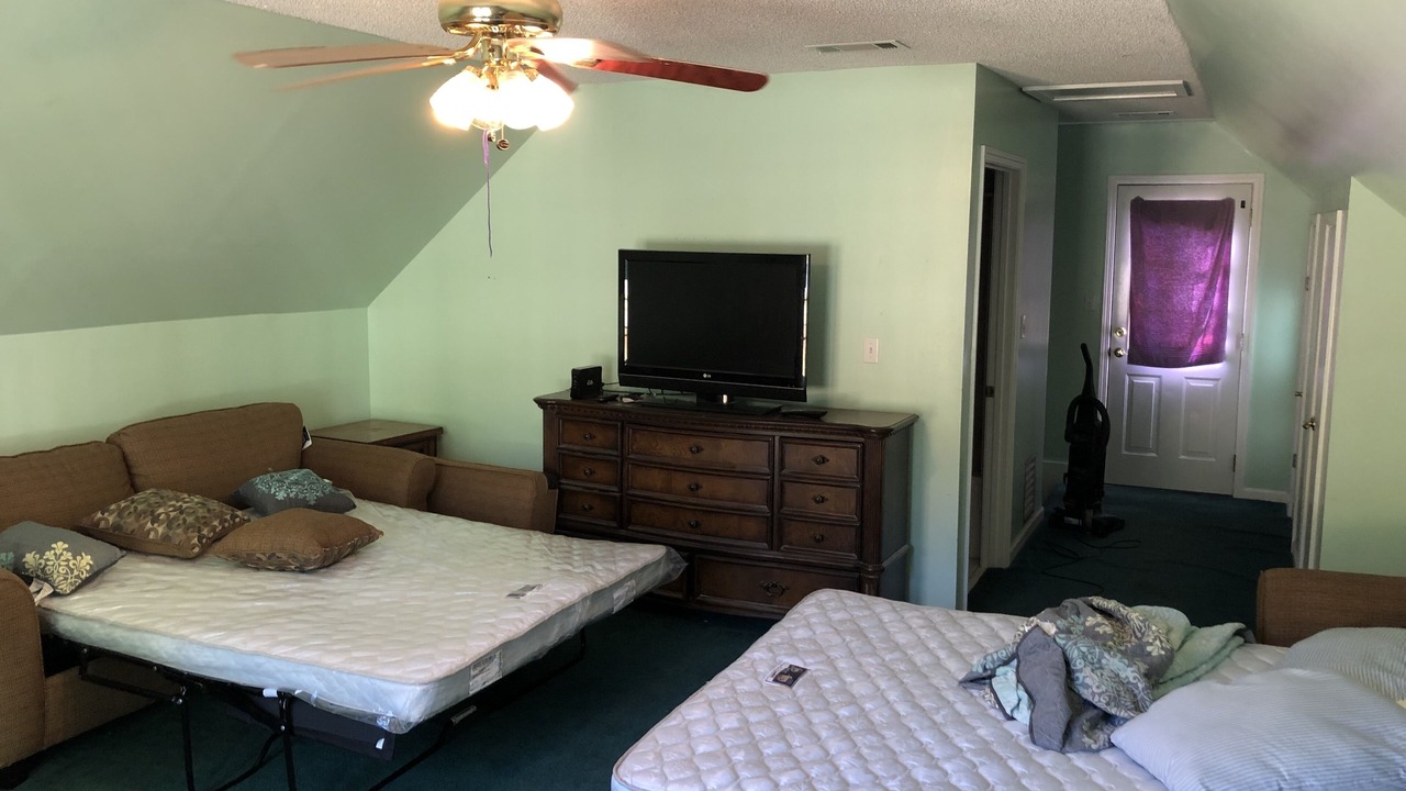 Photo of Bedroom in Titus