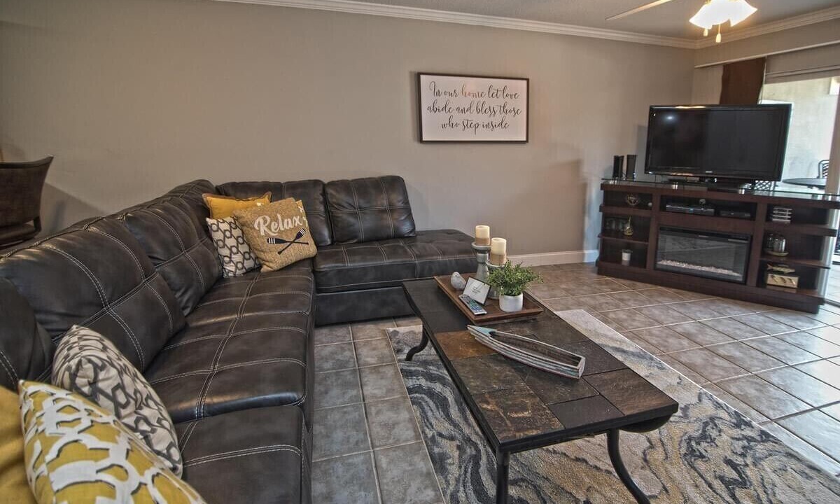 Photo of Livingroom in Alexander City