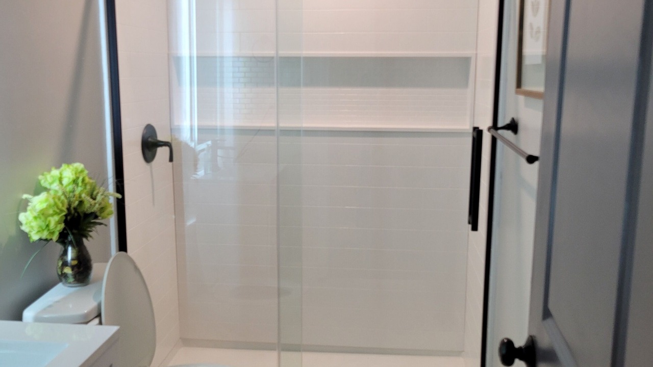 Photo of Bathroom in Mobile