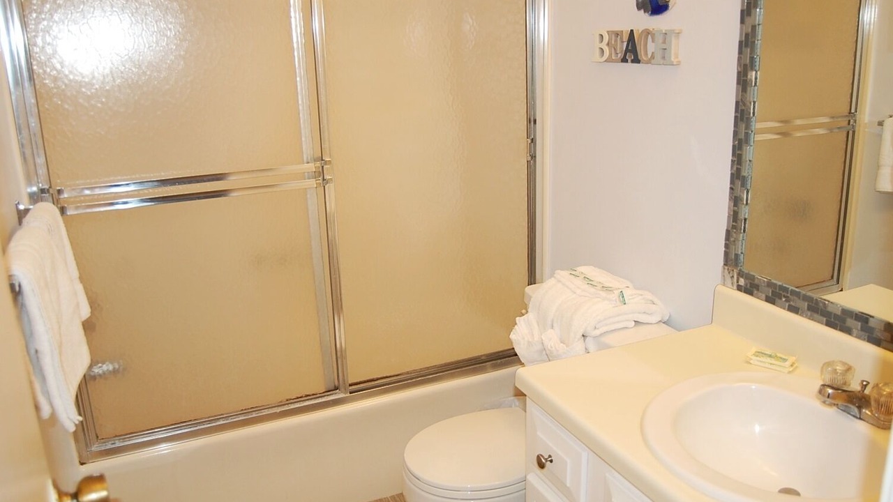 Photo of Bathroom in Gulf Shores