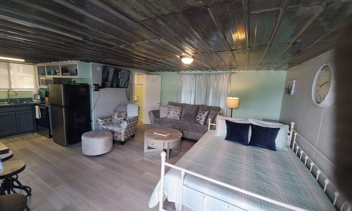 Photo of Bedroom in Muscle Shoals